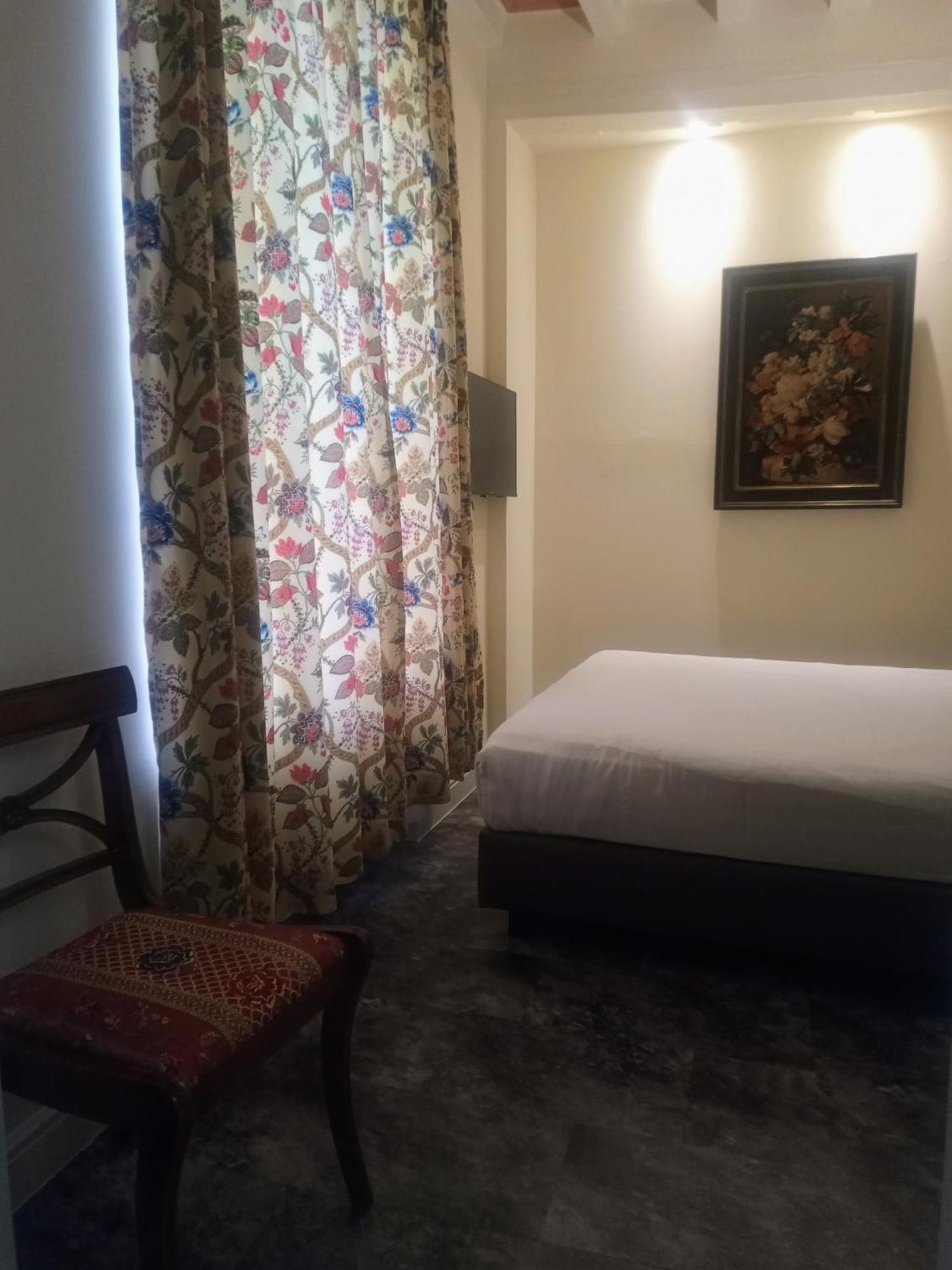 Hotel Kolmojen Sint-Truiden Esterno foto
