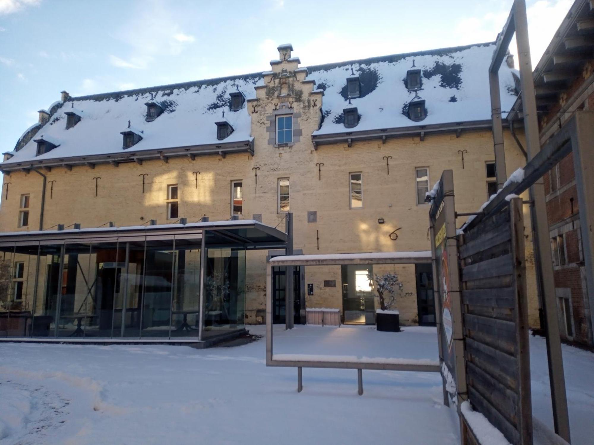 Hotel Kolmojen Sint-Truiden Esterno foto