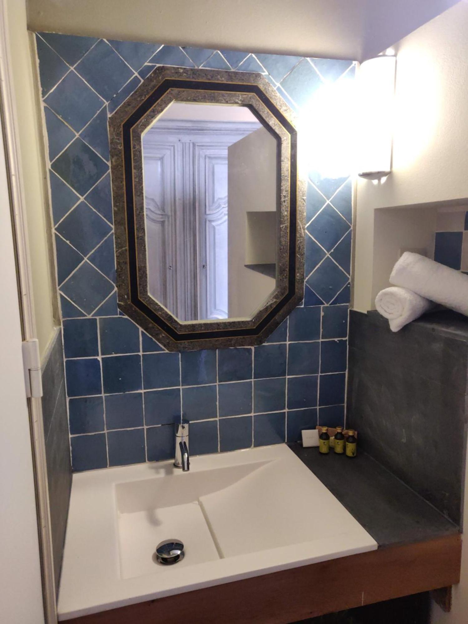 Hotel Kolmojen Sint-Truiden Esterno foto